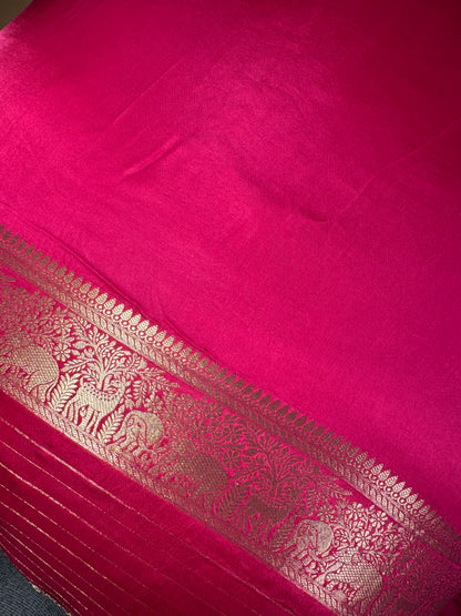 Contremporary Weaved Figure Motif In Soft Mashru Silk Saree - Pink