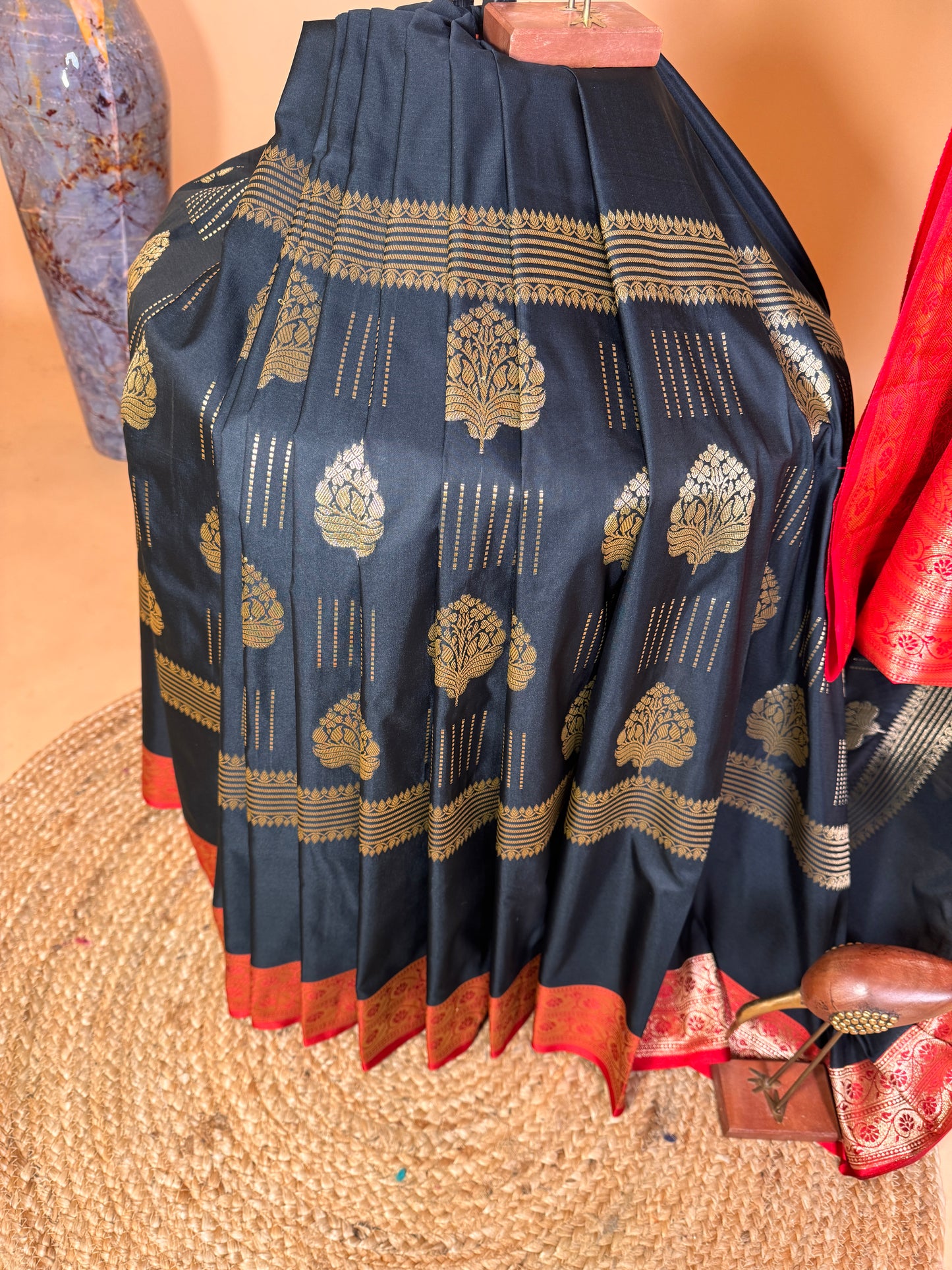 Traditional Banarasi Contrast Boarder With Gold Zari Mid Section Weaving Saree - Black