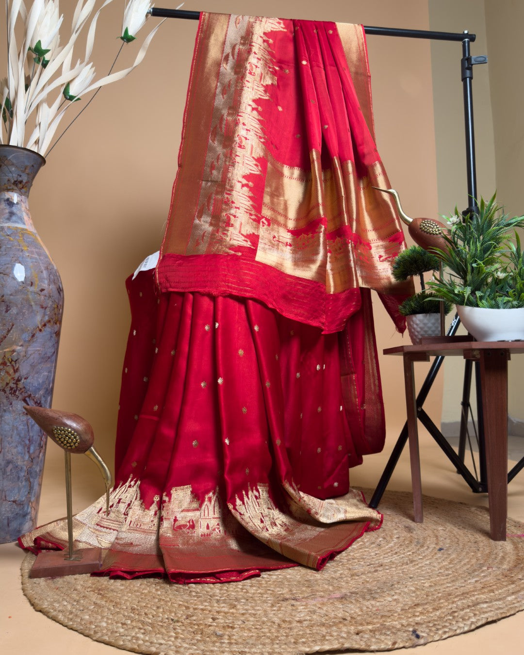 Banaras Ghaat With River And Boat Weaved In Soft Mashru Silk Fabric Saree - Red