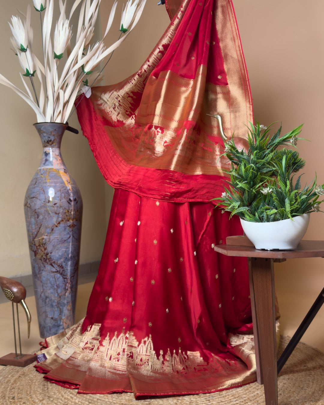 Banaras Ghaat With River And Boat Weaved In Soft Mashru Silk Fabric Saree - Red