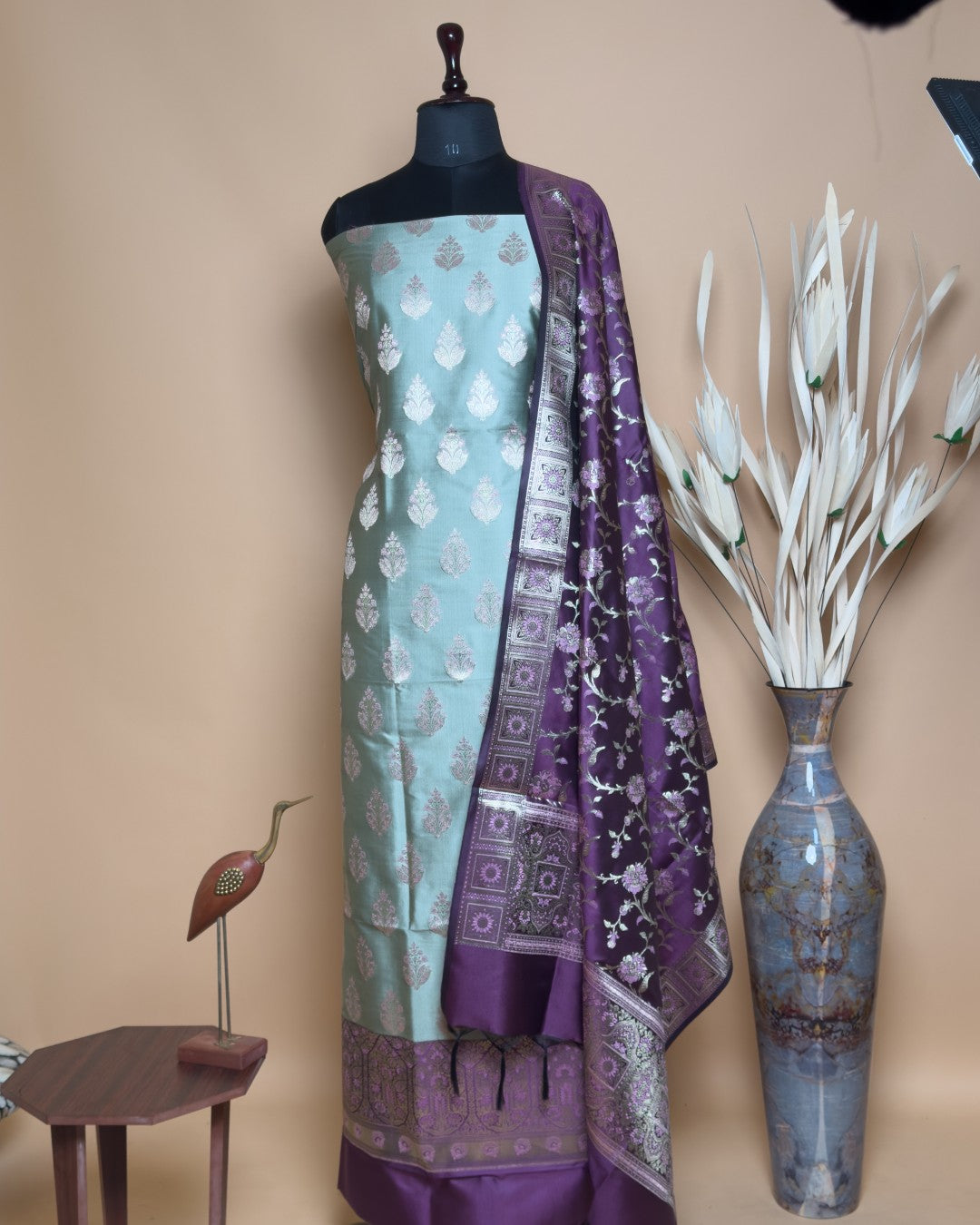 Contrast Daman Border With Meenakari Butti Suit Fabric With Contrast Jaal Dupatta And Border - Green