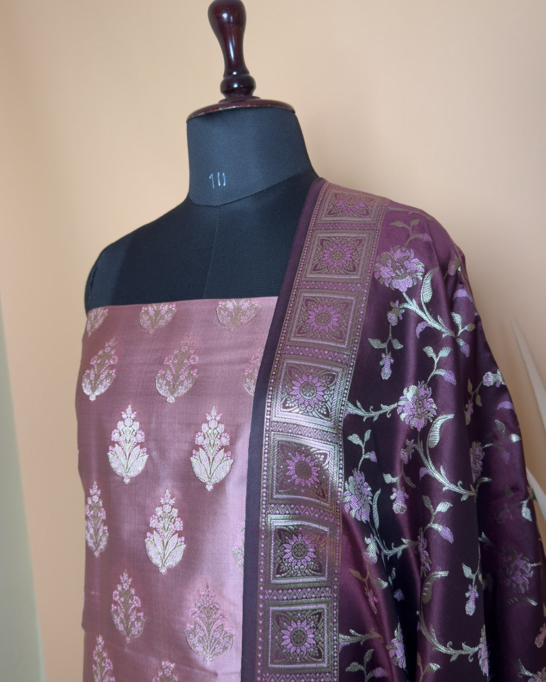 Contrast Daman Border With Meenakari Butti Suit Fabric With Contrast Jaal Dupatta And Border - Pink