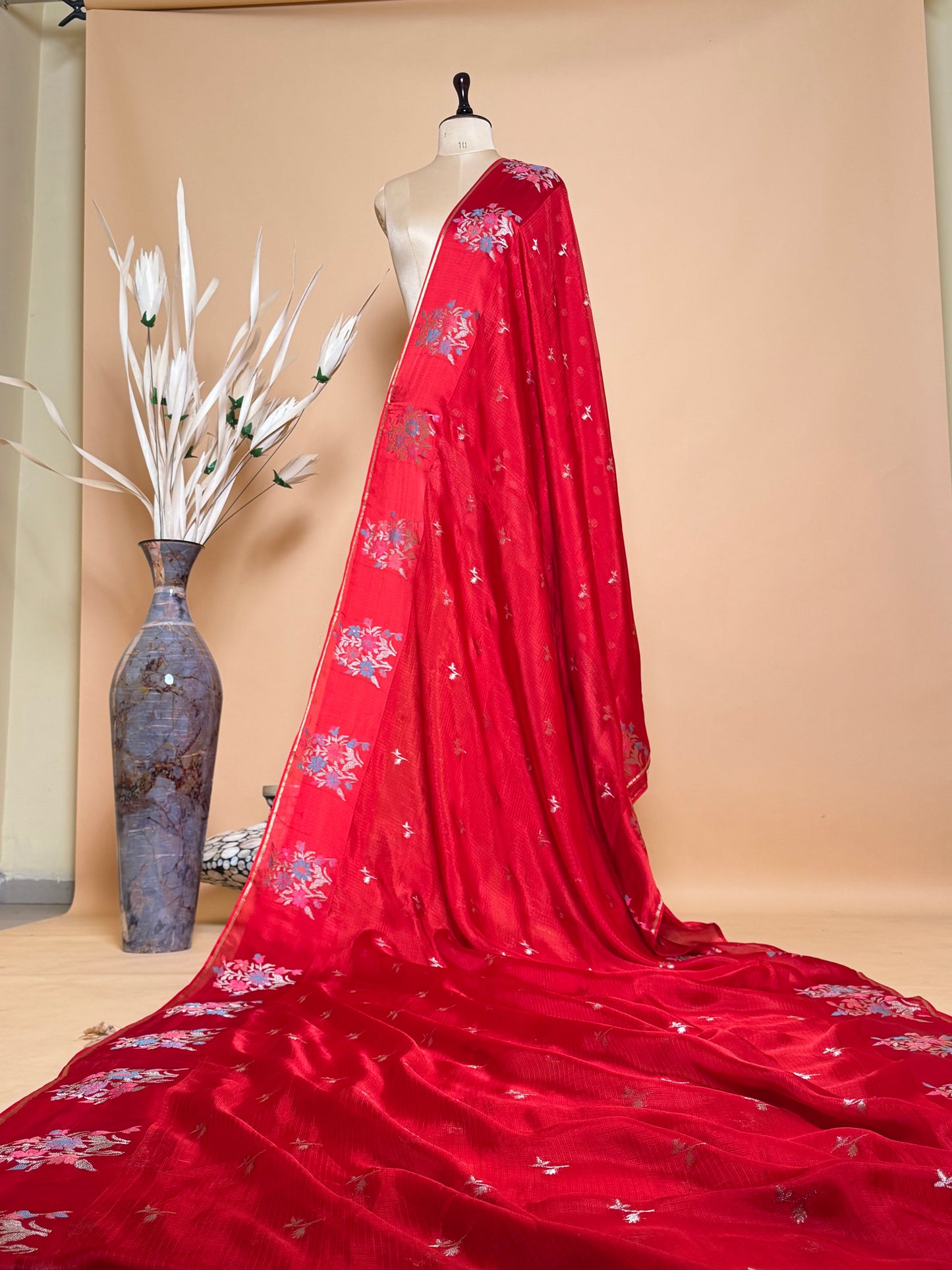 Contemporary Weaved Meenakari Border In Kota Silk Fabric Saree - Red