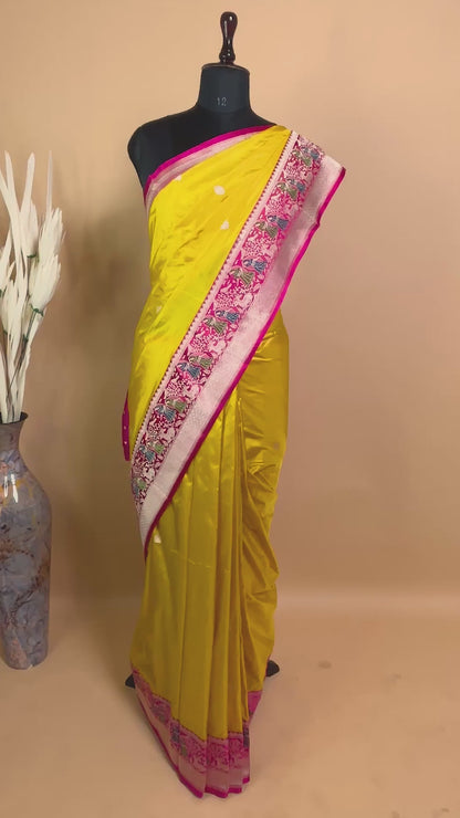 Soft Chinon Saree With Nandi Motif Border- Bottle Green